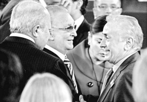 Carlos Romero Deschamps, Joaquín Gamboa Pascoe y Joel Ayala Almeida, en el acto por el quinto informe de gobierno de Felipe Calderón, realizado en el Museo de Antropologia e Historia el 2 de septiembre de 2011