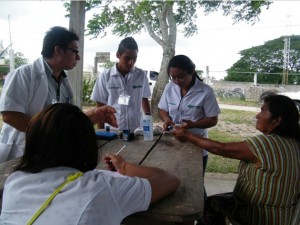 Brindan brigada Tannos y Chávez atención médica gratuita en Chimalapas (3)