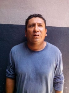 Flavio Bastida Ruíz  38 años