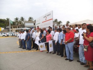 José Antonio Estefan da el banderazo de “Renovación del parque Vehicular del Transporte Urbano” (1)