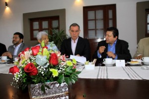 fotos desayuno gobernador (1)