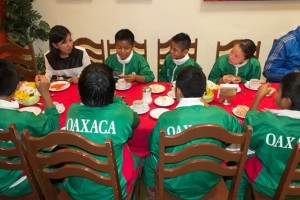 Entrega de apoyos-Niños-Basquetbol (2)