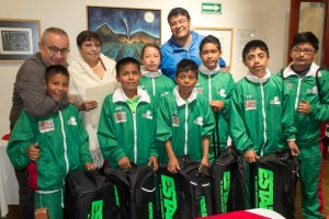 Entrega de apoyos-Niños-Basquetbol (8)