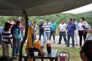 Regidor de Deportes y Colonias incitan a la violencia en Boca del Río 3