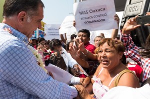 Gabino Gobernador - eEntrega de Ambulancias Salina Cruz 03