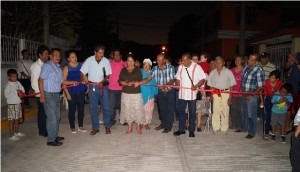 Inaugura Rosa Nidia Villalobos González obra de pavimentación en la colonia Hidalgo Oriente  (7)