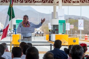 Gabino Gobernador - Inauguración Autopista 12