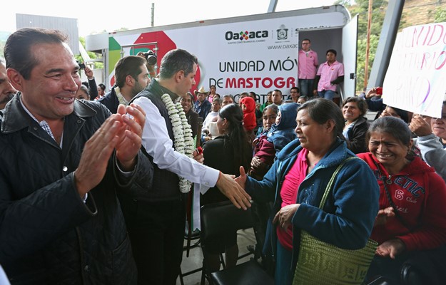 foto-3-abatir-la-pobreza-debe-ser-objetivo-de-toda-la-sociedad-miranda-nava