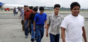 Deportaciones-igual-a-crisis-humanitaria