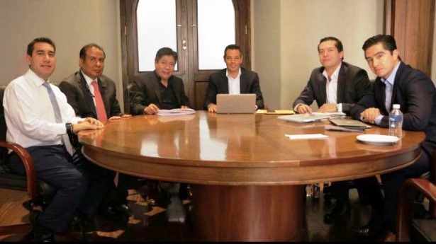 se-reune-rodolfo-leon-aragon-con-gobernador-alejandro-murat